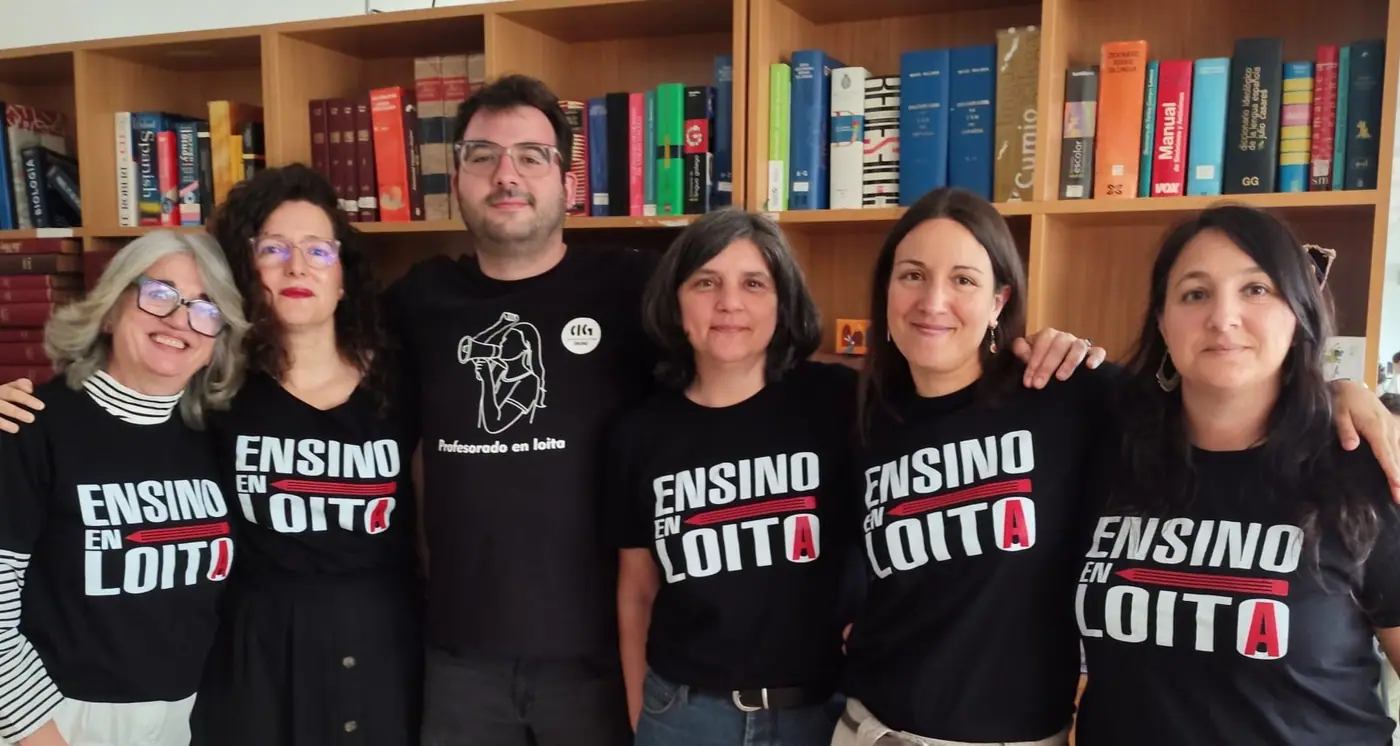 Profesorado do IES Eduardo Pondal de Santiago participando na iniciativa