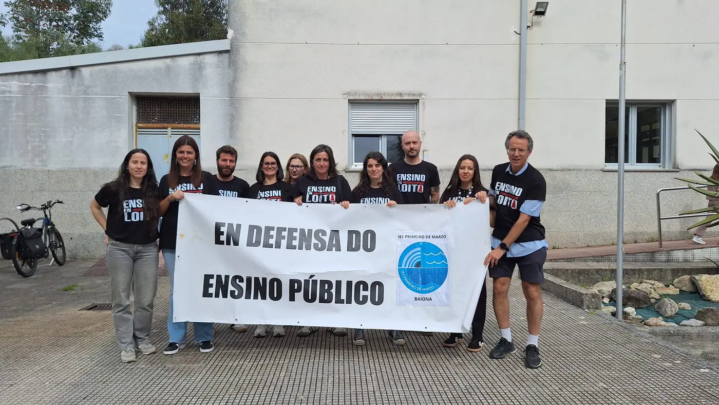 Profesorado do IES Primeiro de Marzo mobilizado polo ensino público